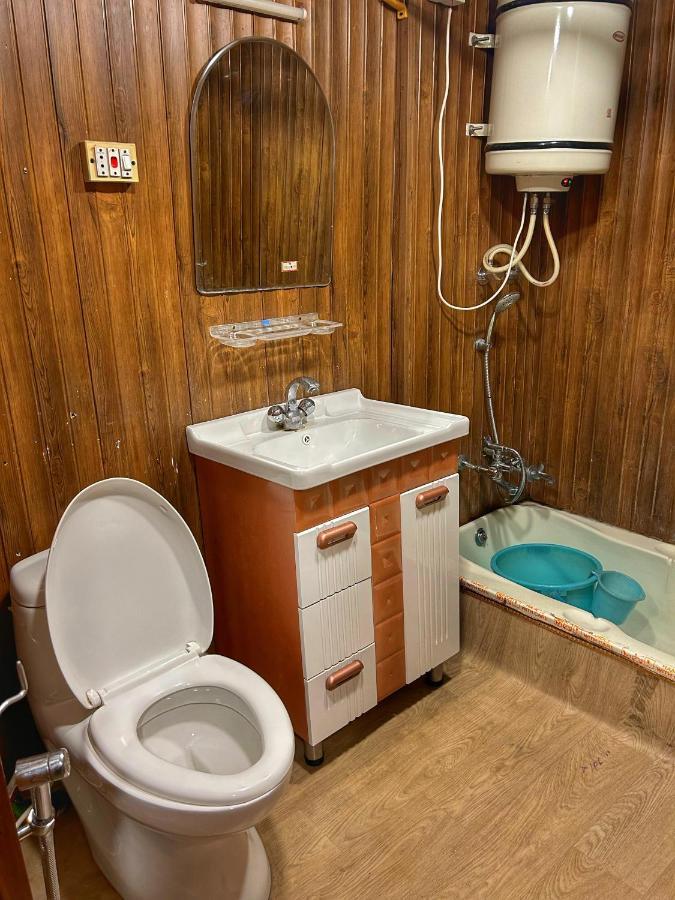 Exotic Young Shreen Houseboat Ξενοδοχείο Σριναγκάρ Εξωτερικό φωτογραφία