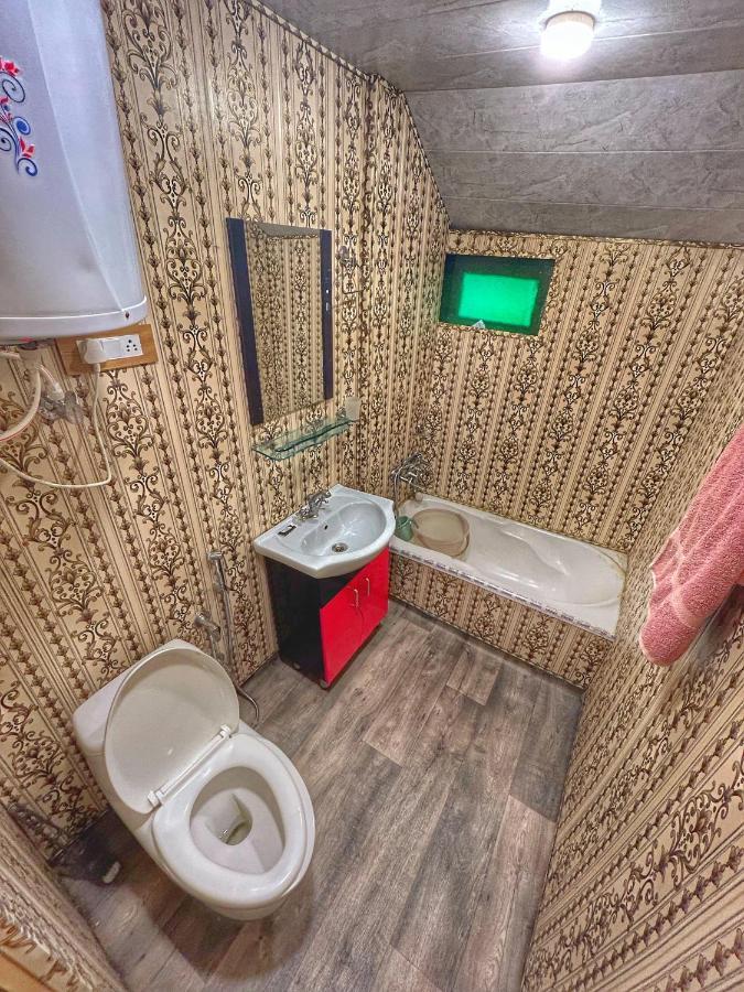 Exotic Young Shreen Houseboat Ξενοδοχείο Σριναγκάρ Εξωτερικό φωτογραφία
